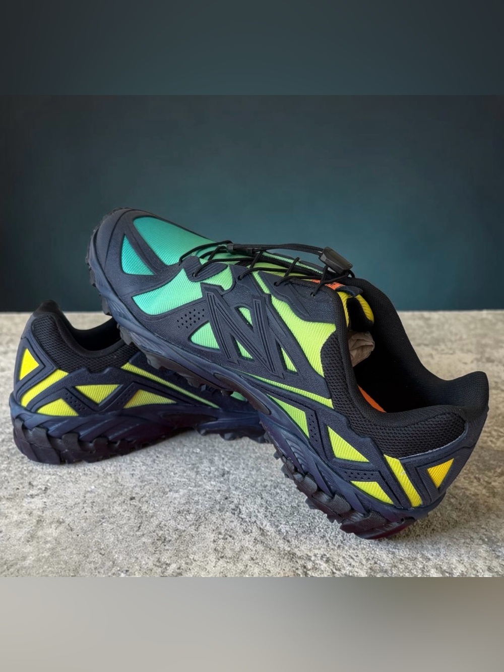 NEW BALANCE 610 Dv1 Trail Ombre Sunrise Men’s Sneakers 11 Blue Green